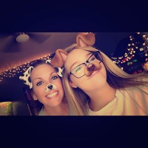 Meet your Posher, Caroline